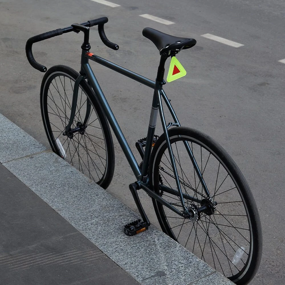 Светоотражающий треугольник it's my!bike желто-зеленый - фото 1