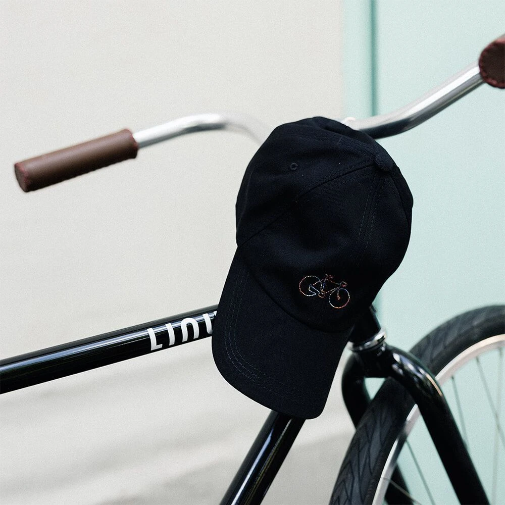 Бейсболка it's my!bike черная с вышивкой цветной велосипед - фото 4