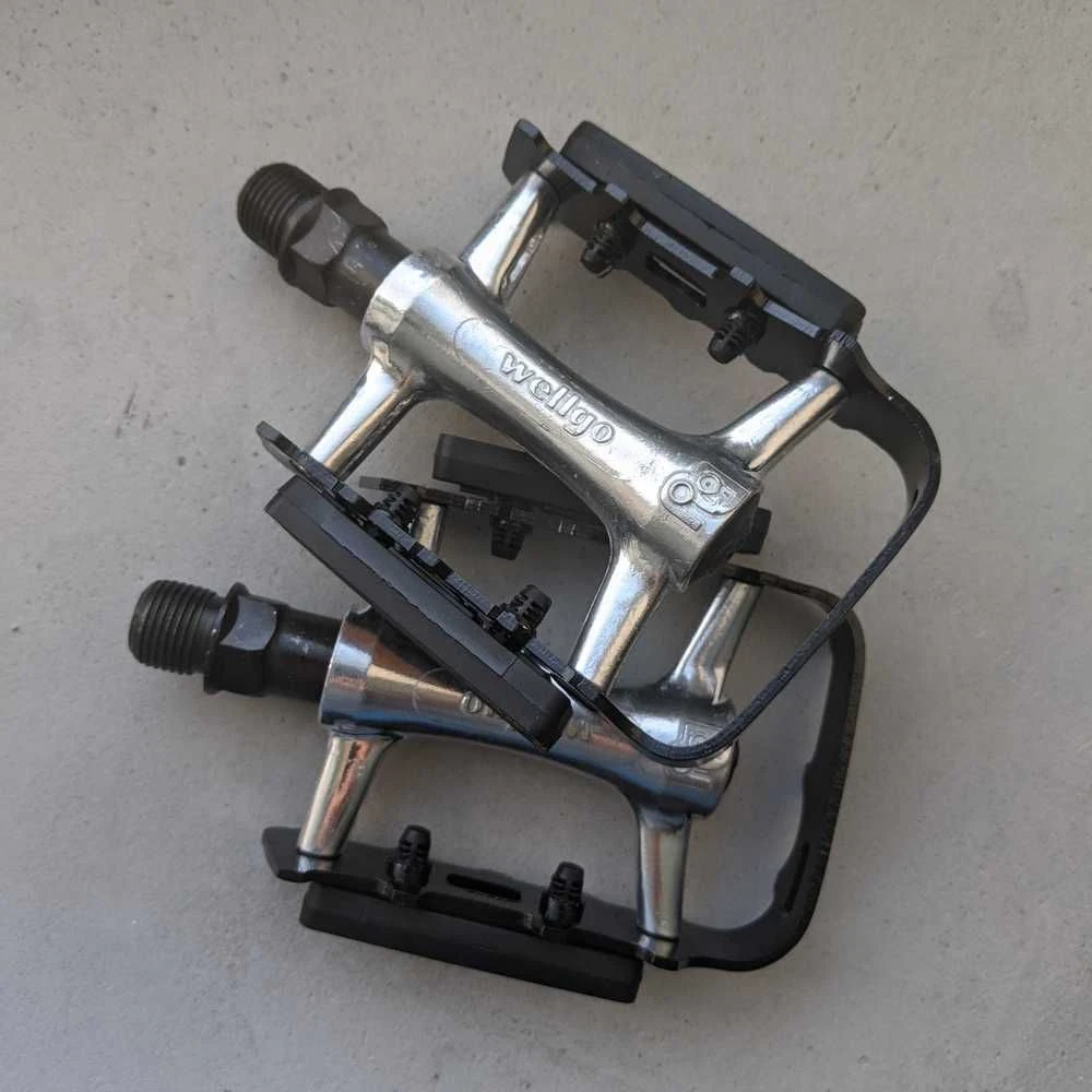 Педали с отражателями черные металлические Wellgo M272 - фото 2