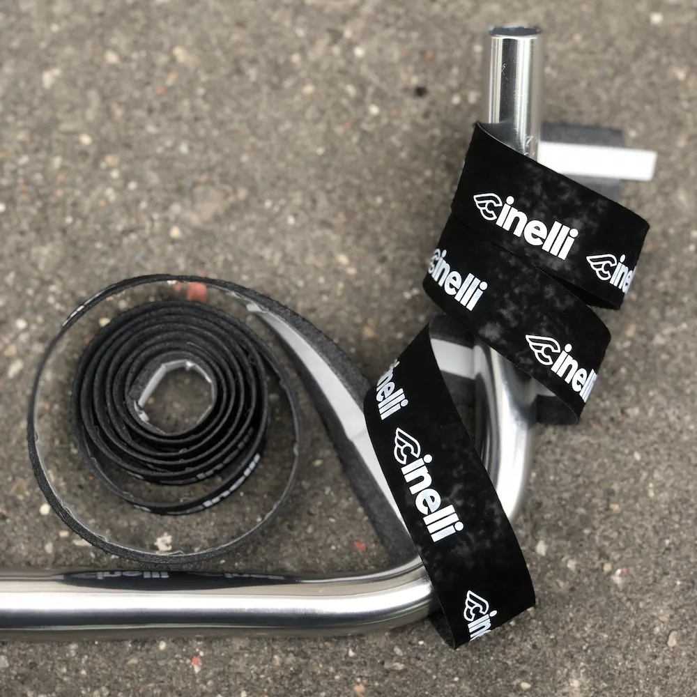 Обмотка руля Cinelli Tape Logo Velvet / Черный - фото 6