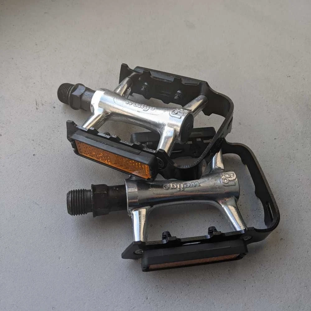 Педали с отражателями черные металлические Wellgo M272 - фото 1