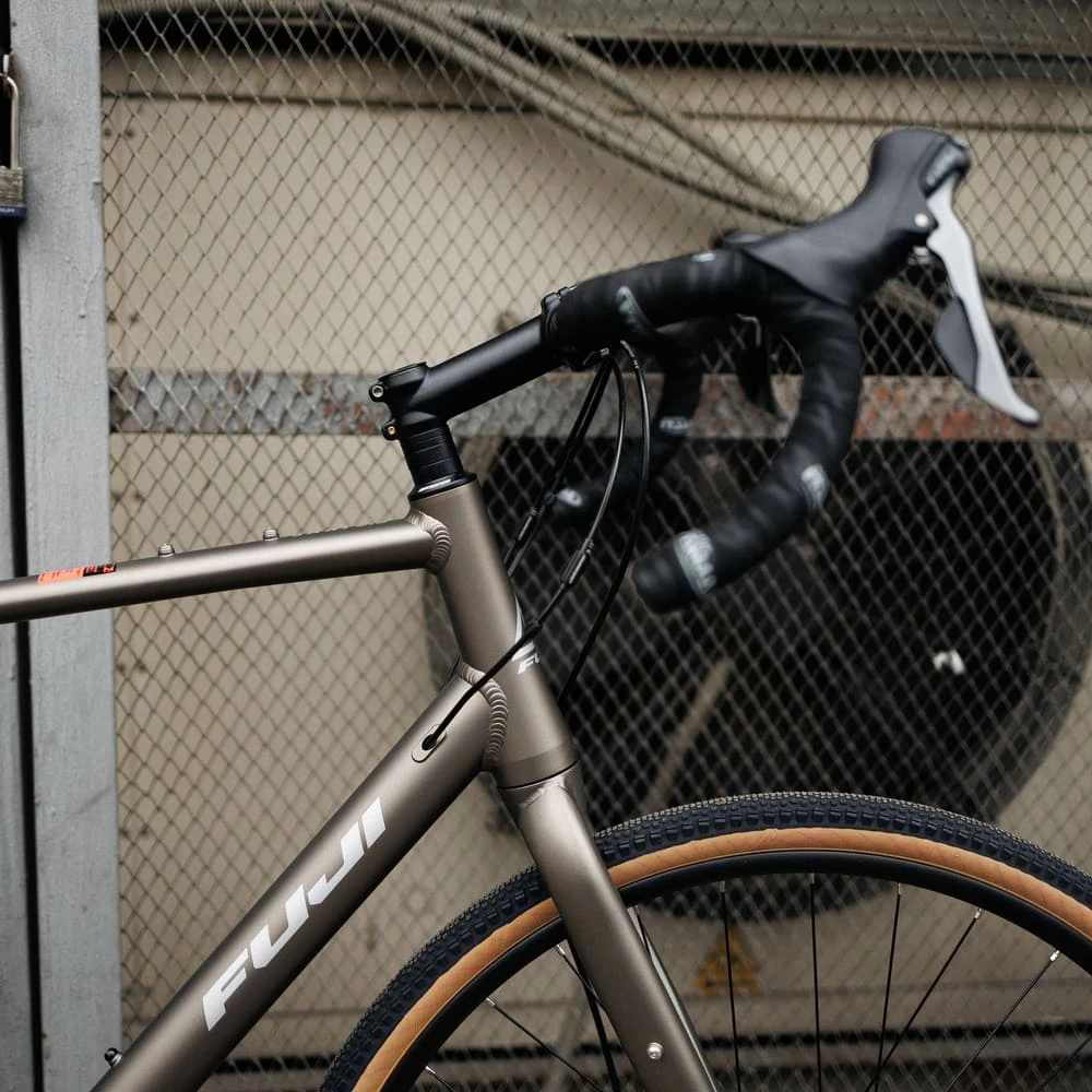 Велосипед Fuji GRAVEL JARI 2.5 A6-SL матовый серый (размер 54) - фото 4