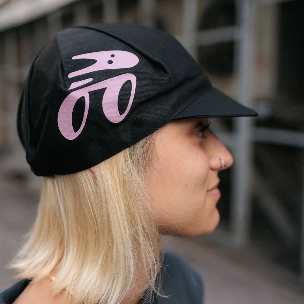 Велокепка it's my!bike черная с розовым зайцем - фото 1