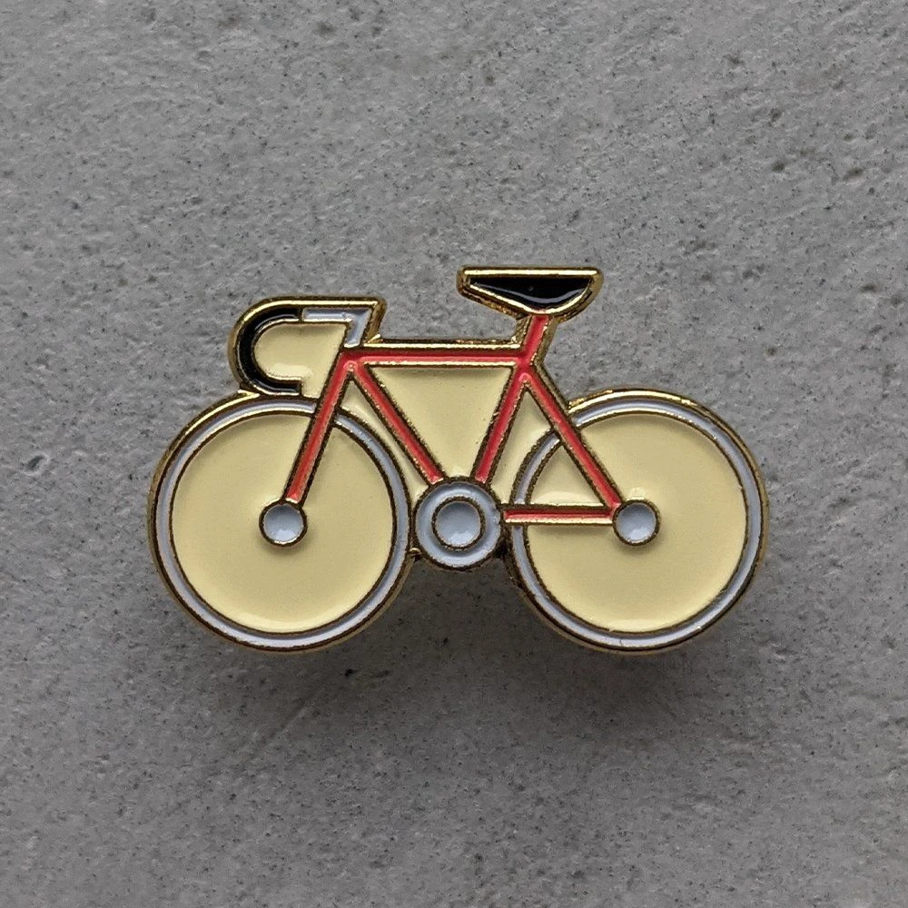 Значок Heart of Moscow с велосипедом (разные цвета) - фото 3
