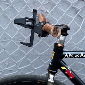 Флягодержатель куда угодно (даже под седло)