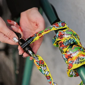 Замок-цепь для велосипеда 4х1200 мм с яркой оплеткой Vinca