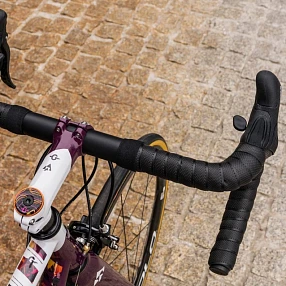 Обмотка руля Brooks Cambium Rubber Bar Tape