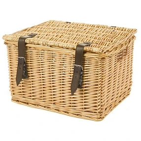 Плетеная прямоугольная корзина на багажник