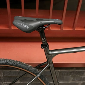 Велосипед Fuji 2026 GRAVEL JARI 1.3 A6-SL GRAPHITE (размер 55.5)