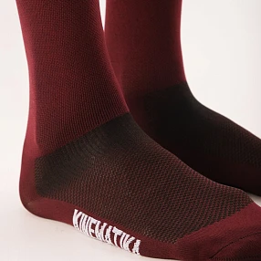 Носки KINEMATIKA Wine бордовые 43-46