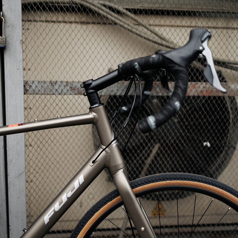 Велосипед Fuji GRAVEL JARI 2.5 A6-SL матовый серый (размер 57.5) - фото 4