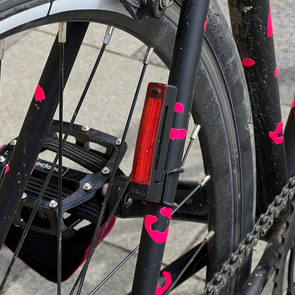 Светоотражающие наклейки it's my!bike сигнальный розовый леопард - фото 7